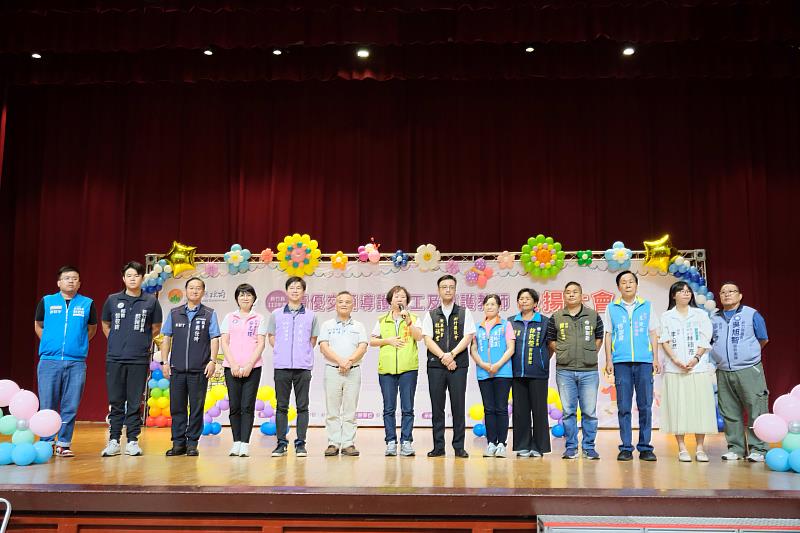 官網-多位議員及議員代表出席表揚大會