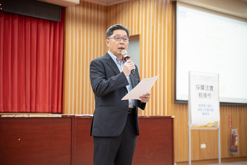 北商大黃焜煌副校長特別出席研討會開幕式歡迎與會人員。