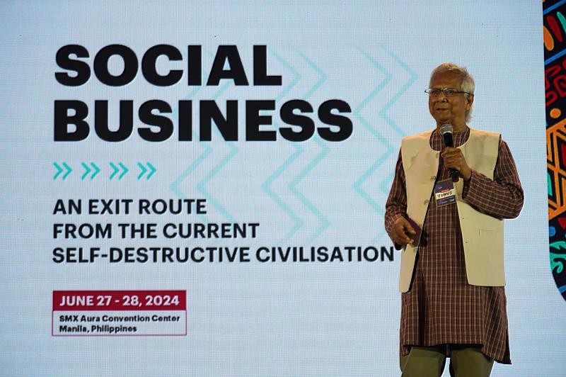 Professor Muhammad Yunus, the 2006 Nobel Peace Prize laureate, delivered the opening speech at the 14th Social Business Day.