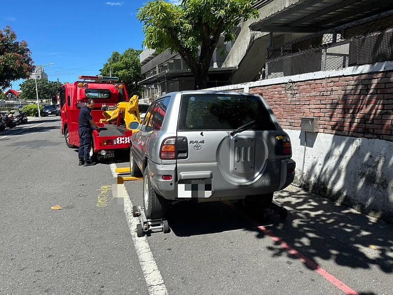 強化交通秩序管理 臺東警方全面取締拖吊違規停車