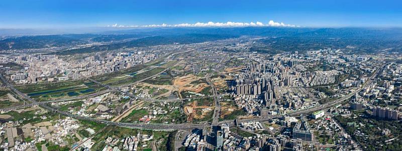 圖1. 新竹縣市聯通道路空拍照，包含高速公路、慈雲路、東科路等道路