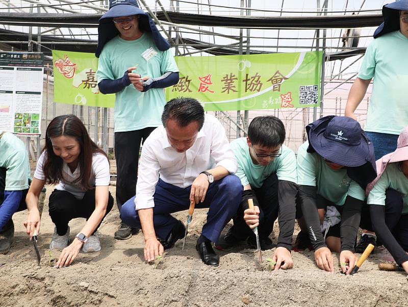 傳承農業文化！一季園主助半路從農小夫妻重新學習