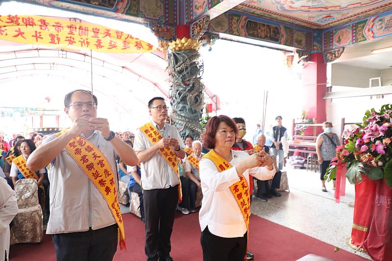 黃敏惠市長參拜祈願國泰民安