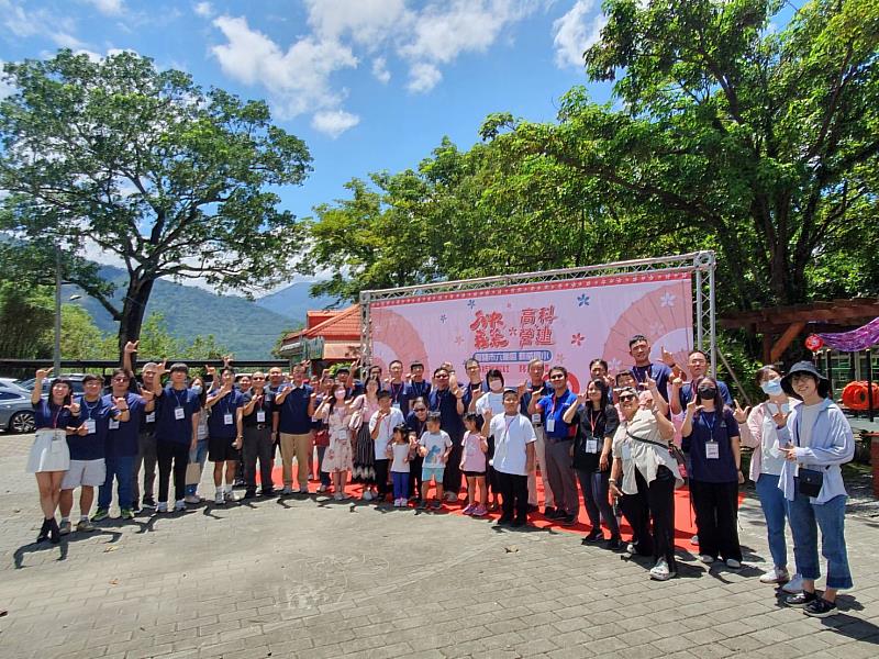 高科大營建系義築行腳遍行台灣東部、南部偏鄉，在各處也都留下非常好的作品與迴響。義築作品不僅對地方社區來說是大事，也是高科大在校生與校友共同參與社會服務的珍貴經驗。