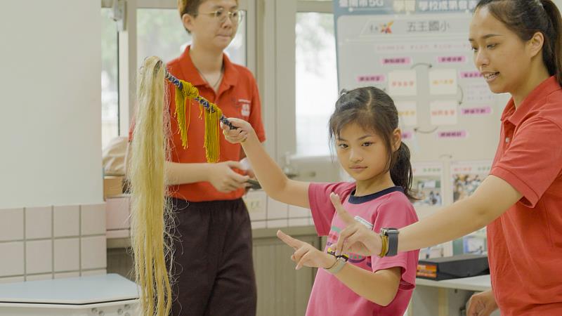 五王國小學童體驗扮仙