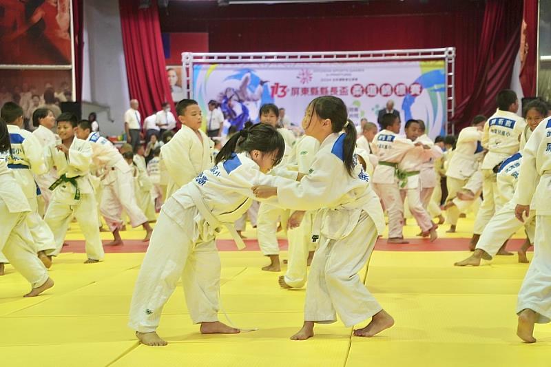 113年屏東縣縣長盃柔道錦標賽 潮州國中體育館開戰 5