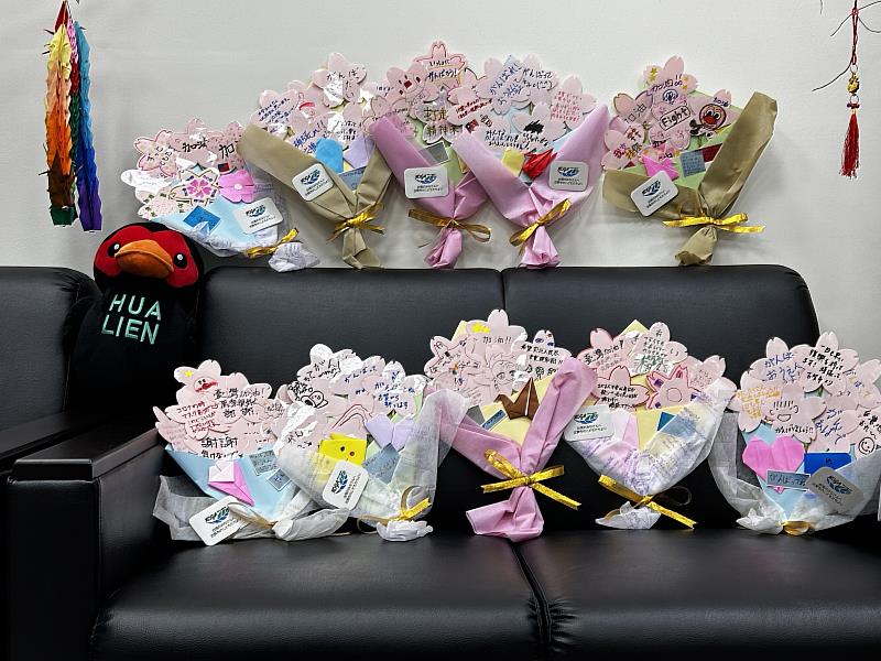 Bouquets and one thousand origami cranes made from children who live in Koga City, Fukuoka, Japan.