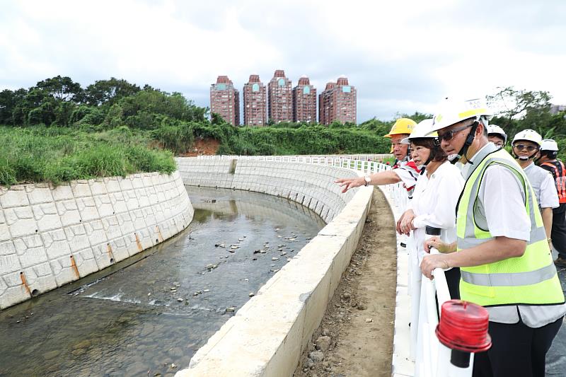 黃敏惠市長率市府團隊進行北排水工程實地視察