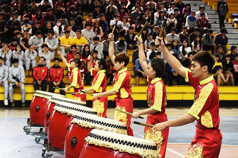 文化大學健康校園的推動，涵蓋健康管理、身體活動、營養、疾病預防、心理與社會健康等七大面向，全面提升學生的身心健康。