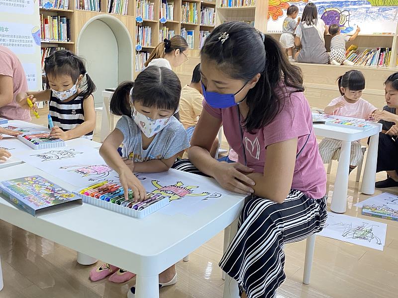 將情緒顏色化，讓幼兒更能認識情緒