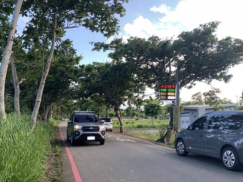 強化民眾機車排氣定檢意識 東縣環保局設三處「機車排氣未定檢電子告示牌」守護空氣品質