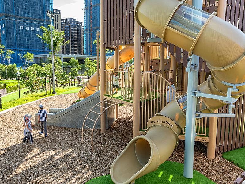 板橋區十四張公園 孩子遊戲一隅