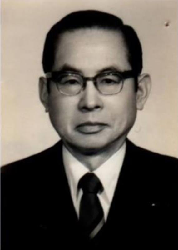 宋越倫教授(民国75〜80)曾任文化大學外語學院院長,春風化雨,培育許多優秀的日文人才。