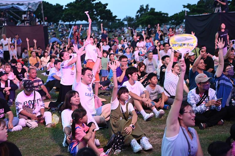 嘉義東石海之夏登場，高空煙火秀震撼全場-2