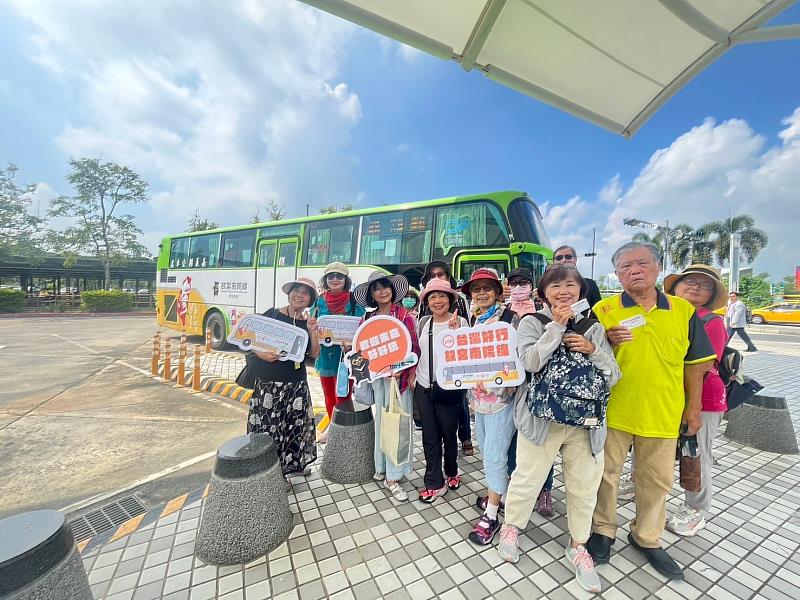 樂齡小旅行 首推台灣好行故宮南院線