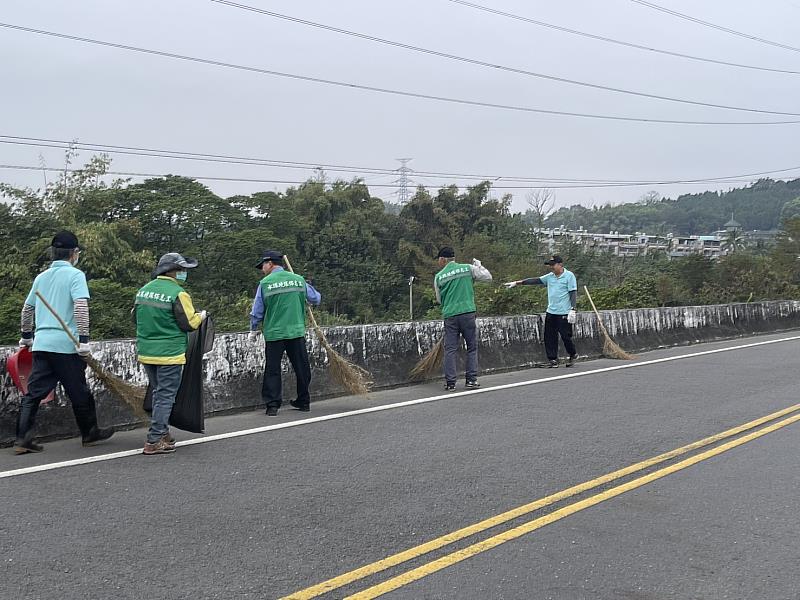 守護河川生態！嘉義縣水環境巡守隊清除近2萬斤垃圾