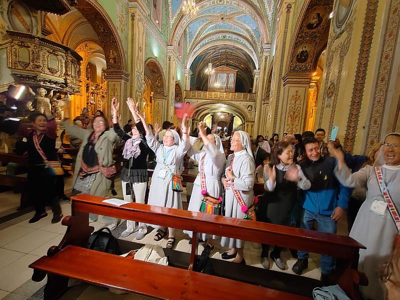 台灣代表團熱情參與中文彌撒