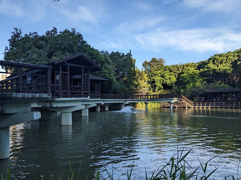 新竹公園九曲橋平台與欄杆9/18起封閉修繕　邱臣遠代理市長：全力提升市民休憩空間品質