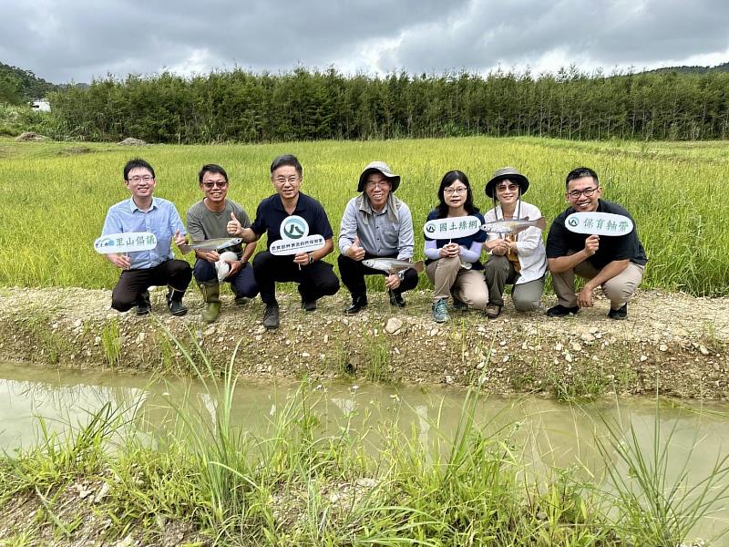 林業保育署攜手雙連埤在地社區復育中華青鱂及其生存棲地