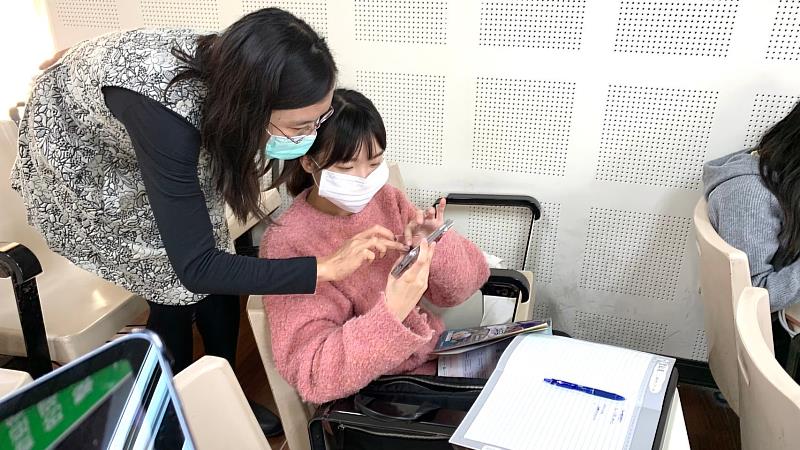 鳳岡區區域協作學力提升計畫-數學素養展能思考研習