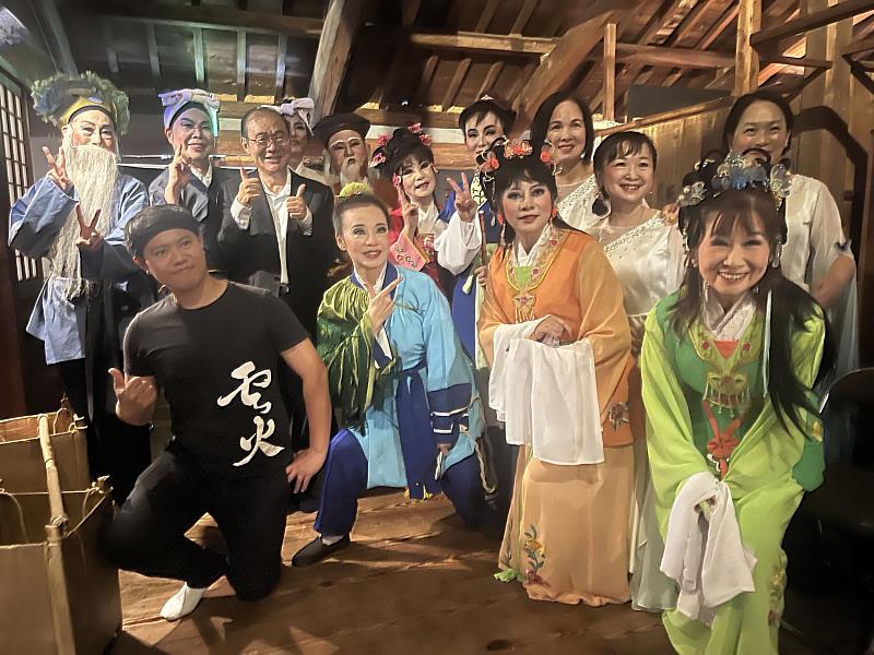 圖片3 劇組合影