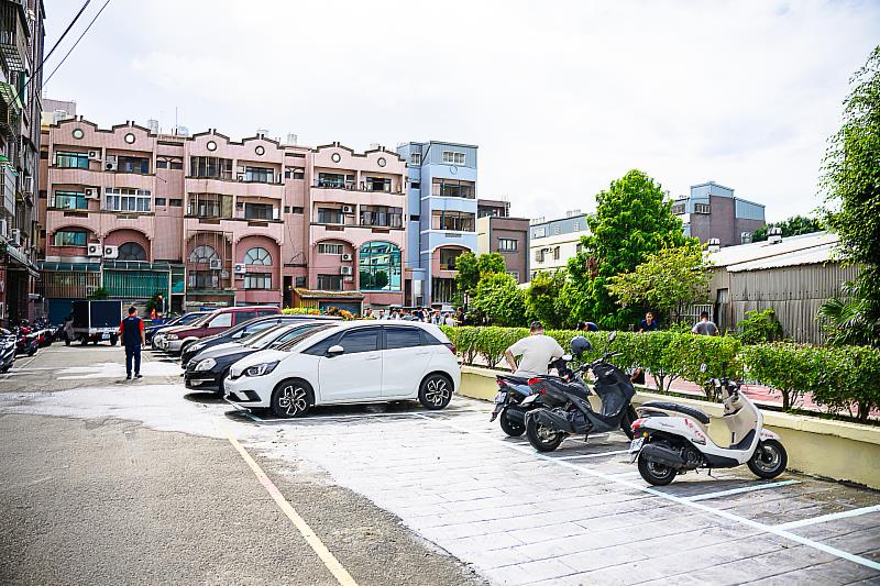 海德堡公園及停車格環境。