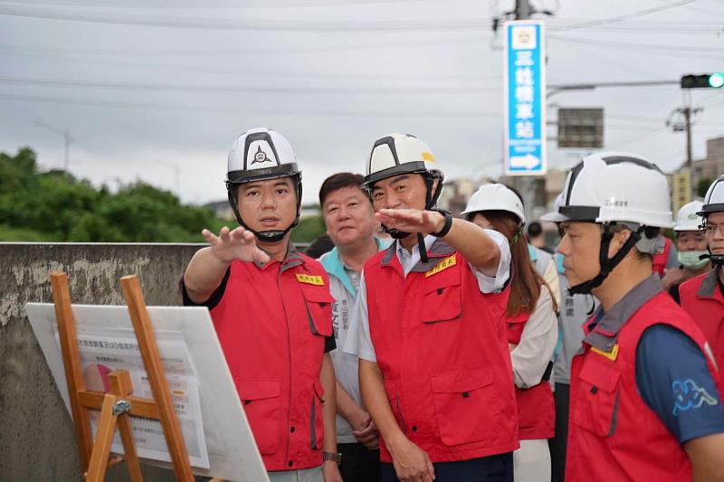 邱代理市長視察元培街地下道