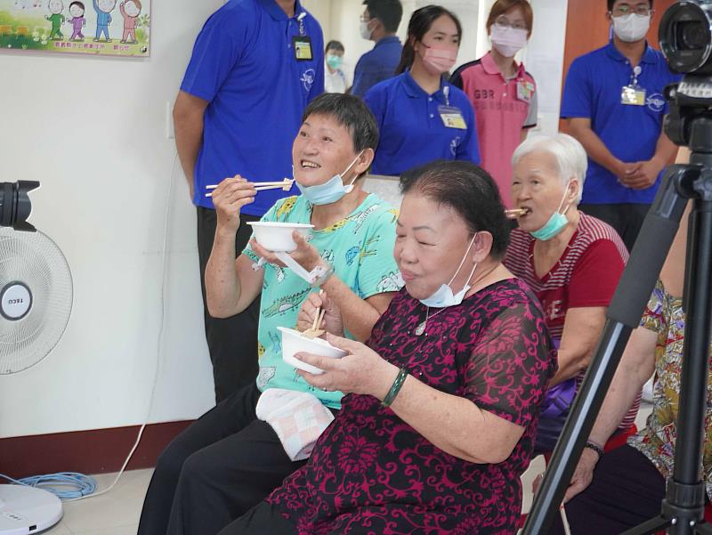 衛生局推出老勢大營養均衡5撇步，改善長輩飲食狀況-5