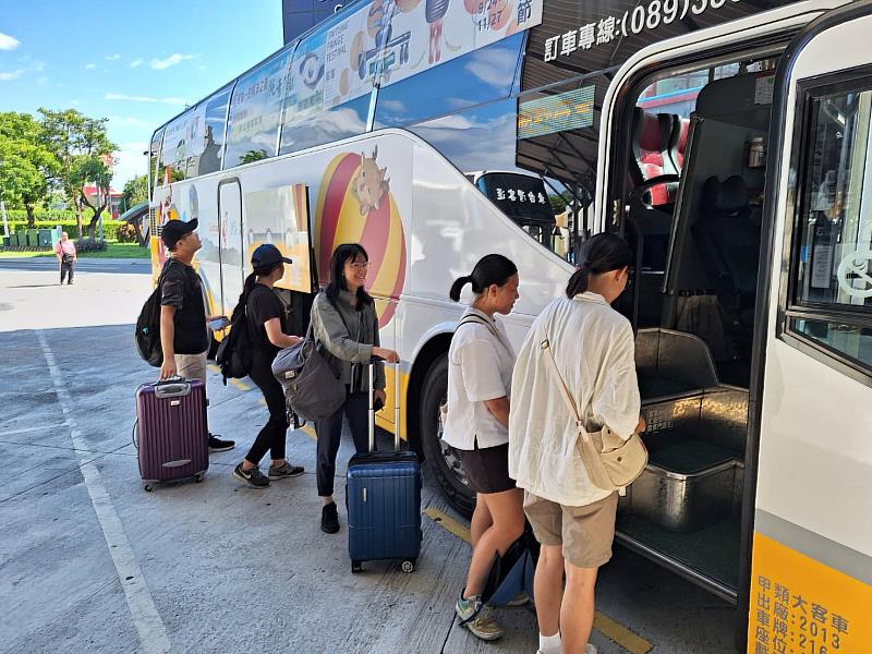 台灣好行縱谷鹿野線全新升級！ 郵輪式路線與隨車導覽服務開跑