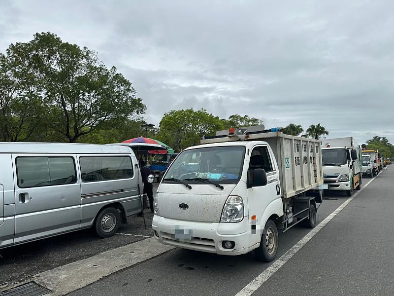 貼心服務 臺東縣府提供柴油車下鄉檢驗 今年已完成8場次 合格率達100%