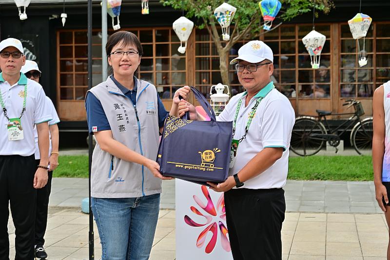 全民運動會聖火本島首站傳遞台東 縣府為選手打氣 並允諾台東縣全力支持