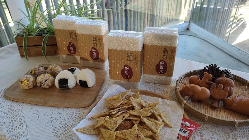 好香米、好香米雞蛋糕及飯糰、米餅展示