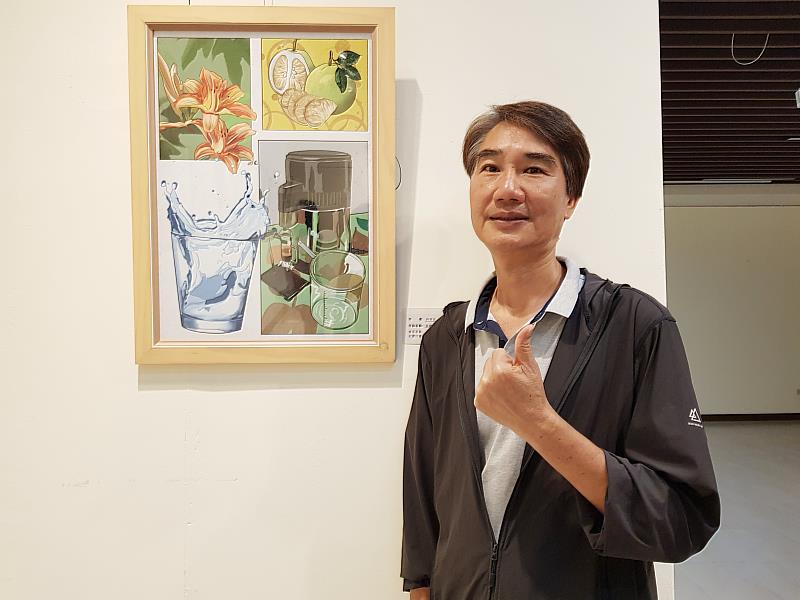 南華大學培育珍珠學生計畫之「植萃茶趣紀實計畫」協同教學「艾美筑植物萃取工坊」負責人張清瑞亦到場共襄盛舉，對學生的創作表示肯定。