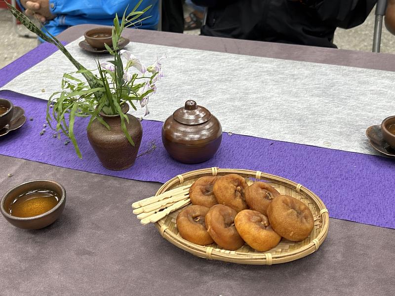 官網-北埔鄉的大湖村、大林村為石柿的主要產區，石柿甜度高、纖維多、口感佳、肉質細緻，最適合用於製作柿餅。