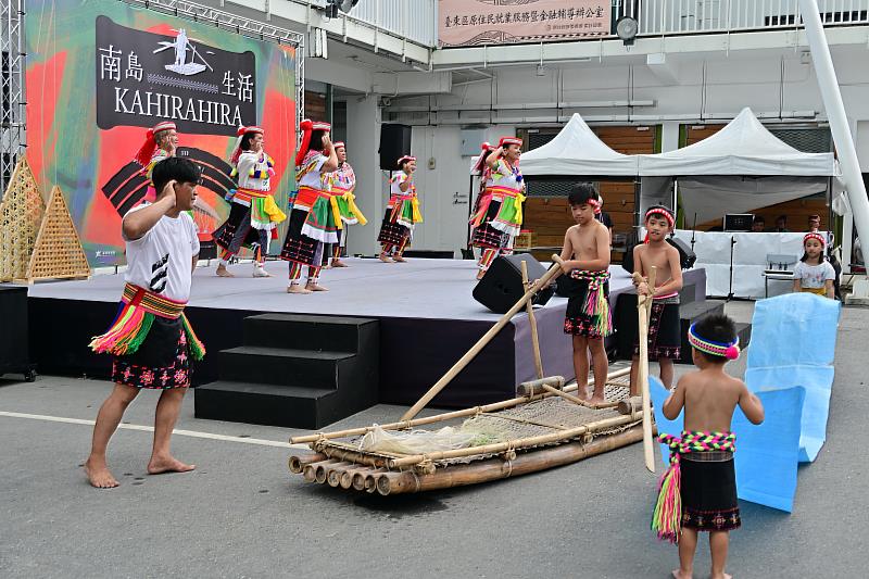 《Kahirahira 南島生活》呈現臺東部落大學豐碩成果 饒慶鈴推廣原住民海洋文化與工藝