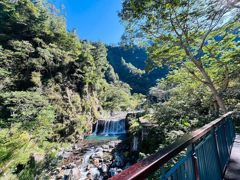 八仙山國家森林遊樂區觀瀑平台景色(照片 林業及自然保育署臺中分署)