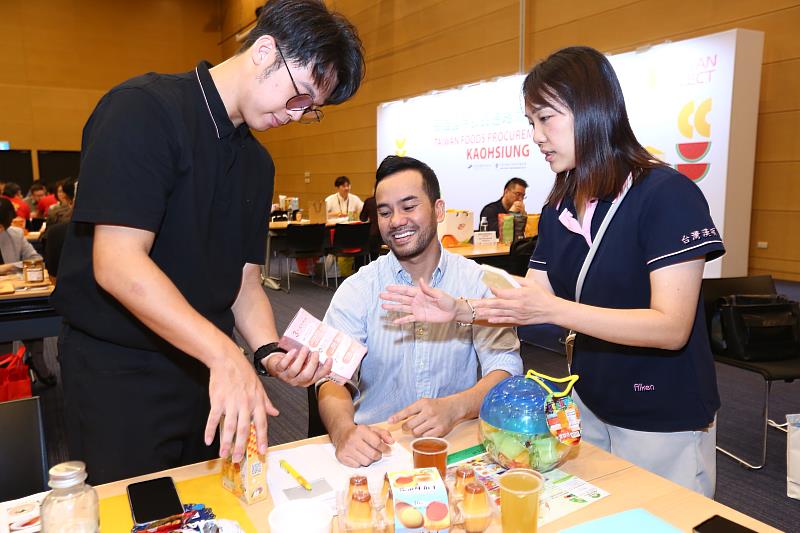 展覽期間舉辦「國際食品通路商採購洽談大會」，為我國業者及國際買主媒合商機。(貿協提供)