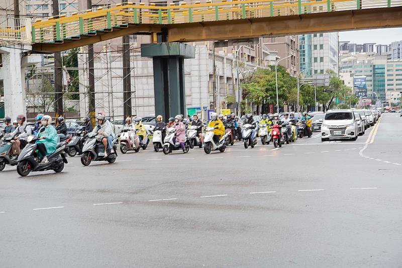 離峰時段機車待轉情形。