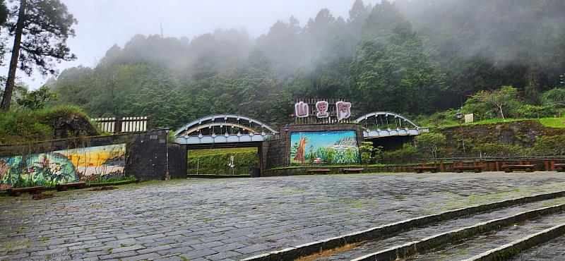 林業保育署嘉義分署轄管之阿里山國家森林遊樂區預計於2日上午8時恢復開園