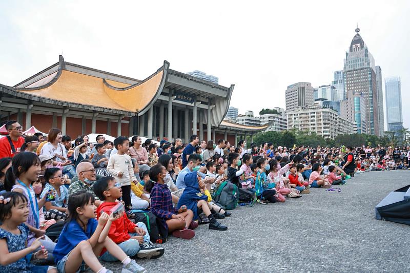 《武松打虎》，藉由本劇啟發孩子創新思維及傳達動物保育的觀念