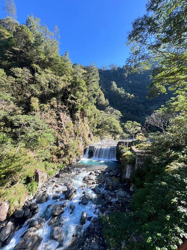 八仙山國家森林遊樂區觀瀑平台景色 (林業及自然保育署臺中分署提供)