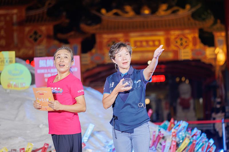 鯤鯓王平安鹽祭《謝天》演出。