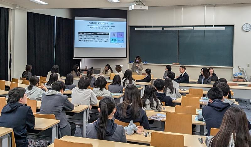 夕陽丘學園高校招生說明會。