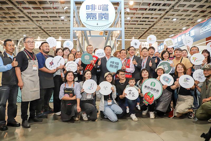 國際茶葉咖啡博覽會登場,翁章梁行銷嘉義高山茶與精品咖啡-2