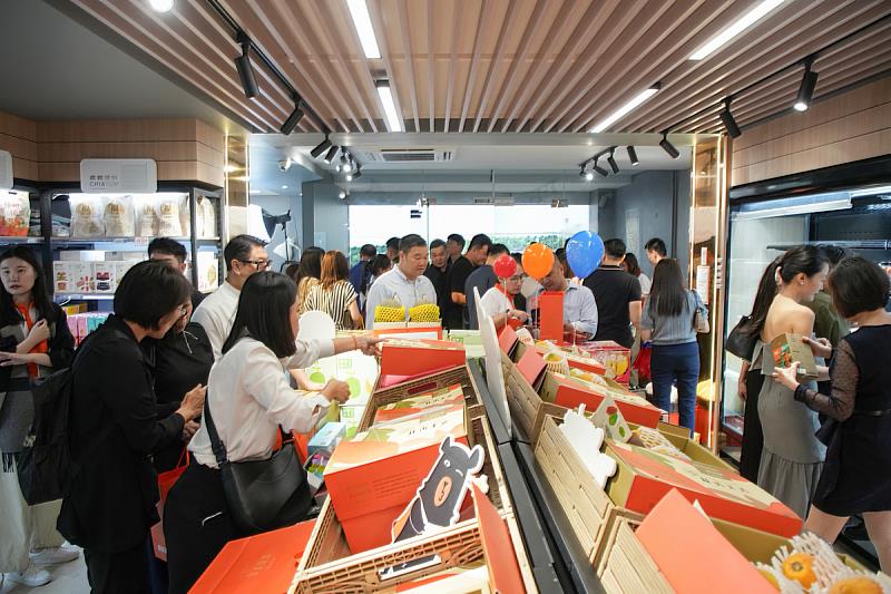 嘉義優鮮農漁產品進駐新加坡,極光哈密瓜限量秒殺