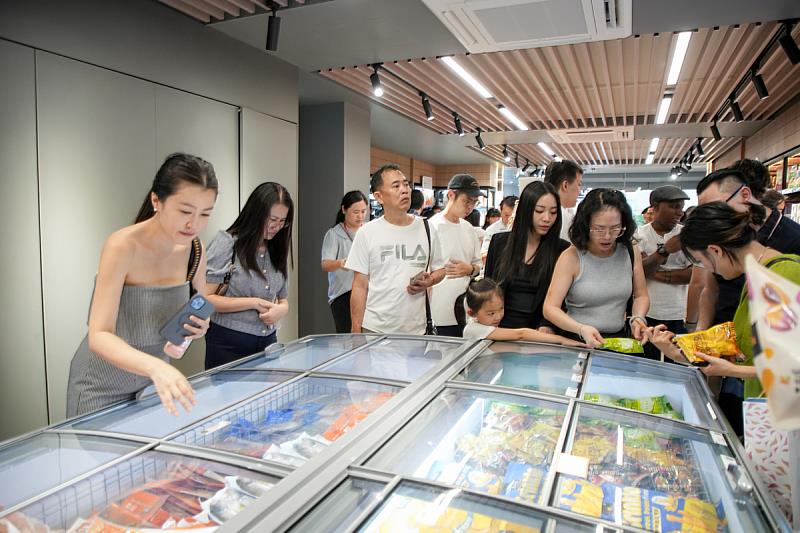 嘉義優鮮農漁產品進駐新加坡,極光哈密瓜限量秒殺