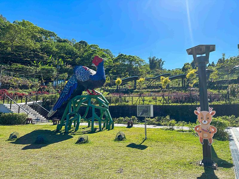 嘉義縣親子旅，逐鹿部落餵鹿、吃鄒族美食再順遊公興森態園區