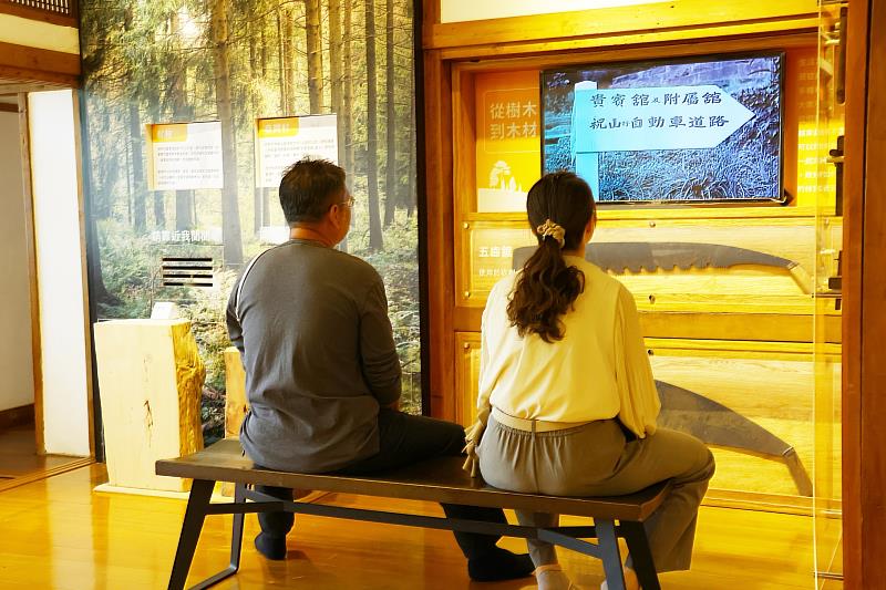 「昭昭木木憶百年」嘉義市史蹟資料館常設展全面更新跟著棟札四神與狛犬一同探索嘉義神社與嘉義公園的脈絡故事