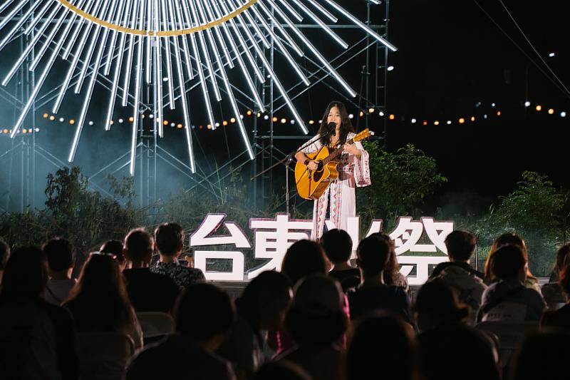 「2024台東光祭」落幕!45天展期逾6萬人次 以莉·高露歌聲陪伴謝幕