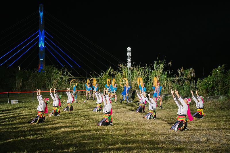 「2024台東光祭」落幕!45天展期逾6萬人次 以莉·高露歌聲陪伴謝幕